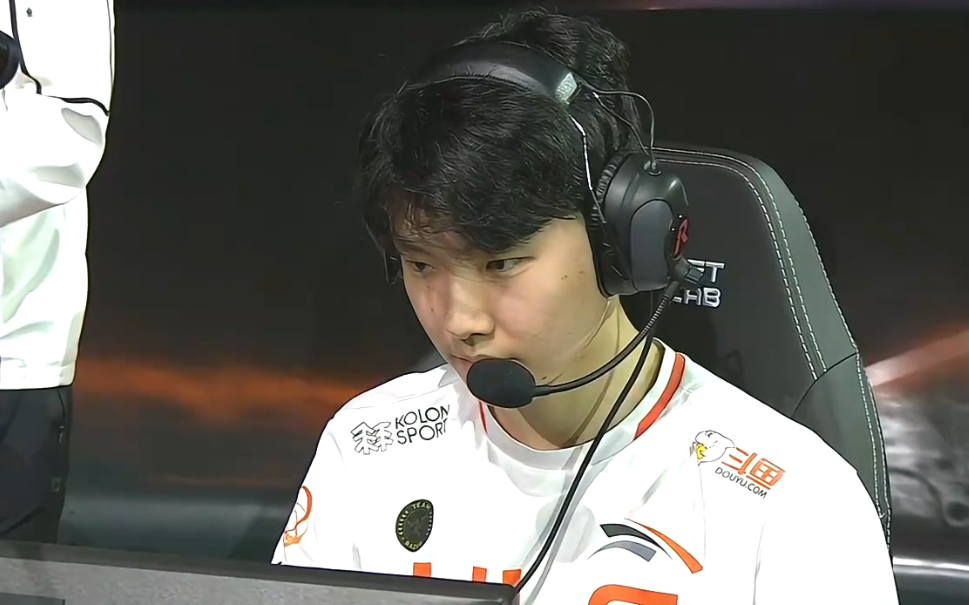 G2翻盘Rogue，Deft关键制胜