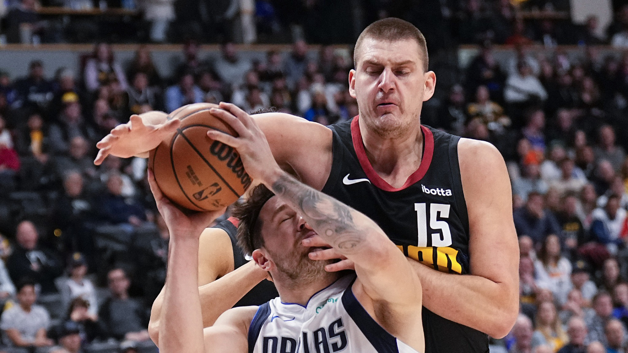 独行侠强势掘金，特雷杨三分雨点燃全场