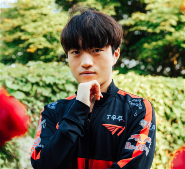 T1逆转NS,Keria三分雨点燃全场 T1逆转NS,Keria三分雨点燃全场