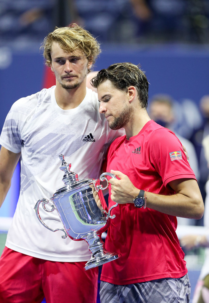 包含意大利网球队爆冷德国网球队,兹维列夫制霸全场的词条 包含意大利网球队爆冷德国网球队,兹维列夫制霸全场的词条