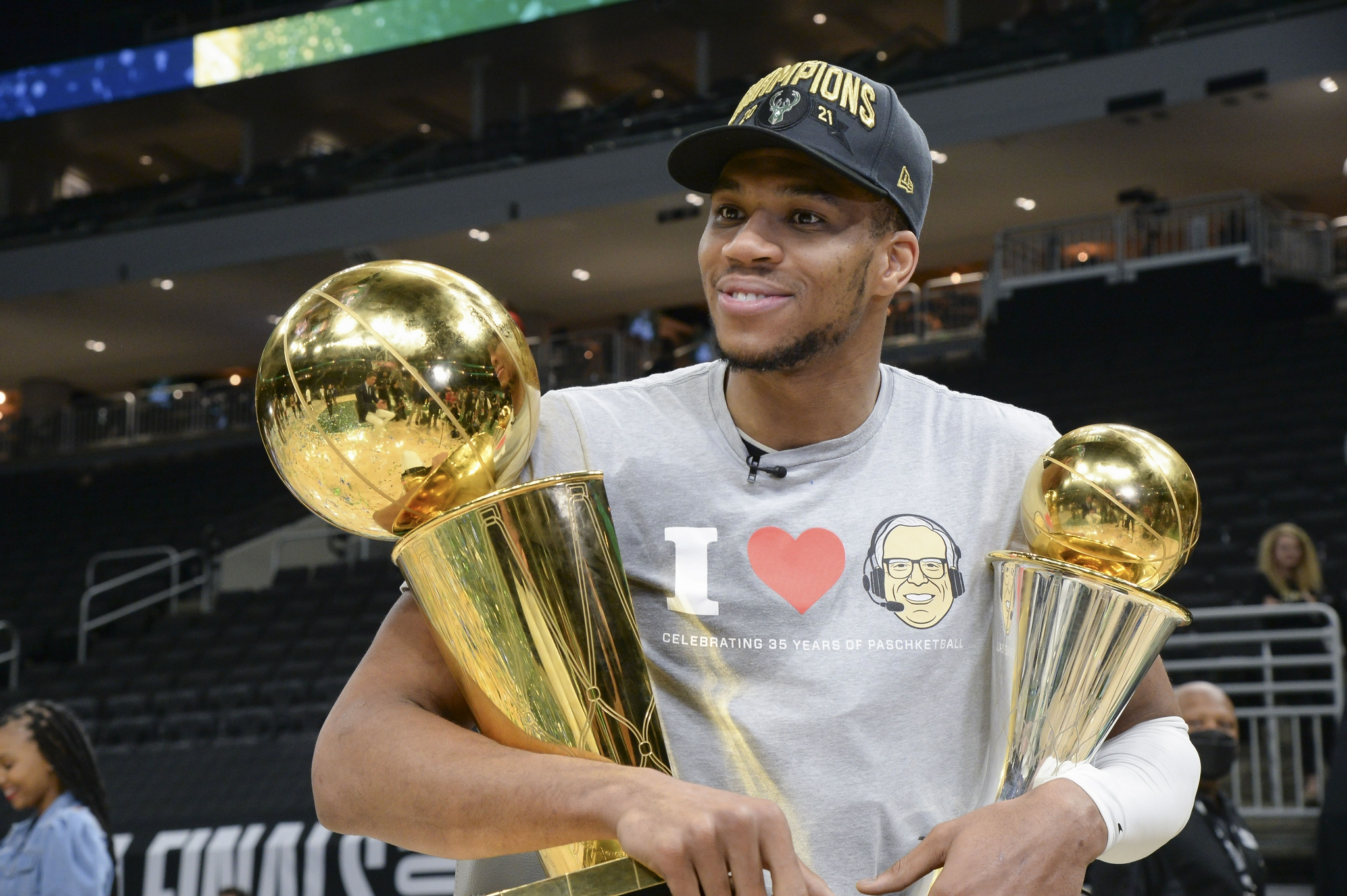 关于火箭主帅发布关键战略,球队取得胜利的信息 关于火箭主帅发布关键战略,球队取得胜利的信息