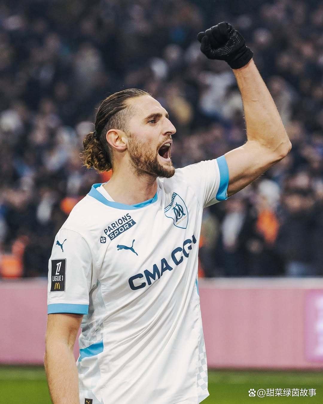 关于里昂球队球员整体发挥不俗，法甲赛季进入关键阶段的信息