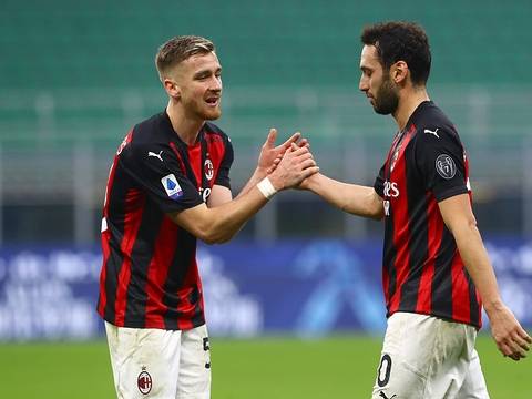 利物浦擒AC米兰晋级下一轮的简单介绍 利物浦擒AC米兰晋级下一轮的简单介绍