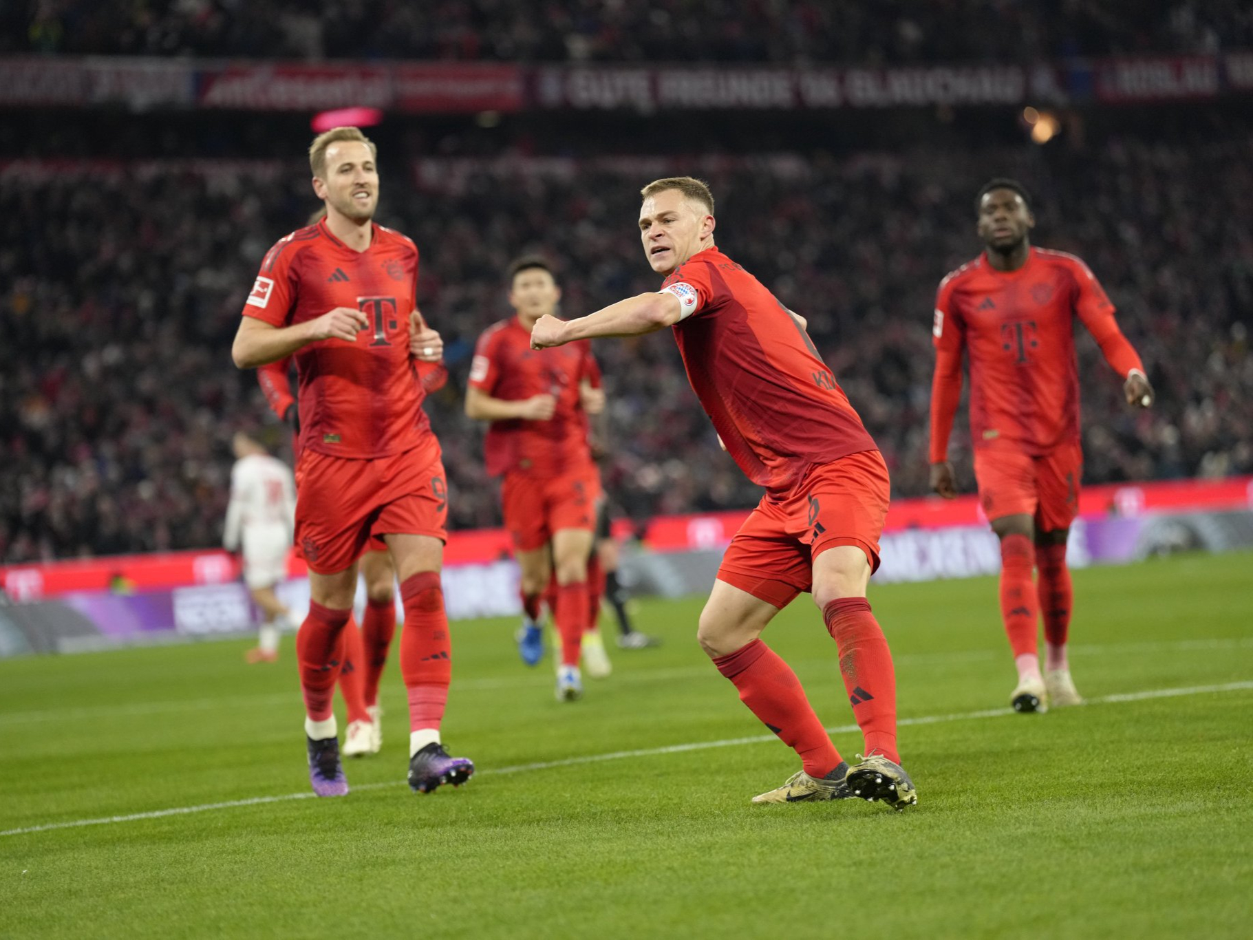 关于拜仁慕尼黑队长在比赛中受伤，或将缺席下一场比赛的信息