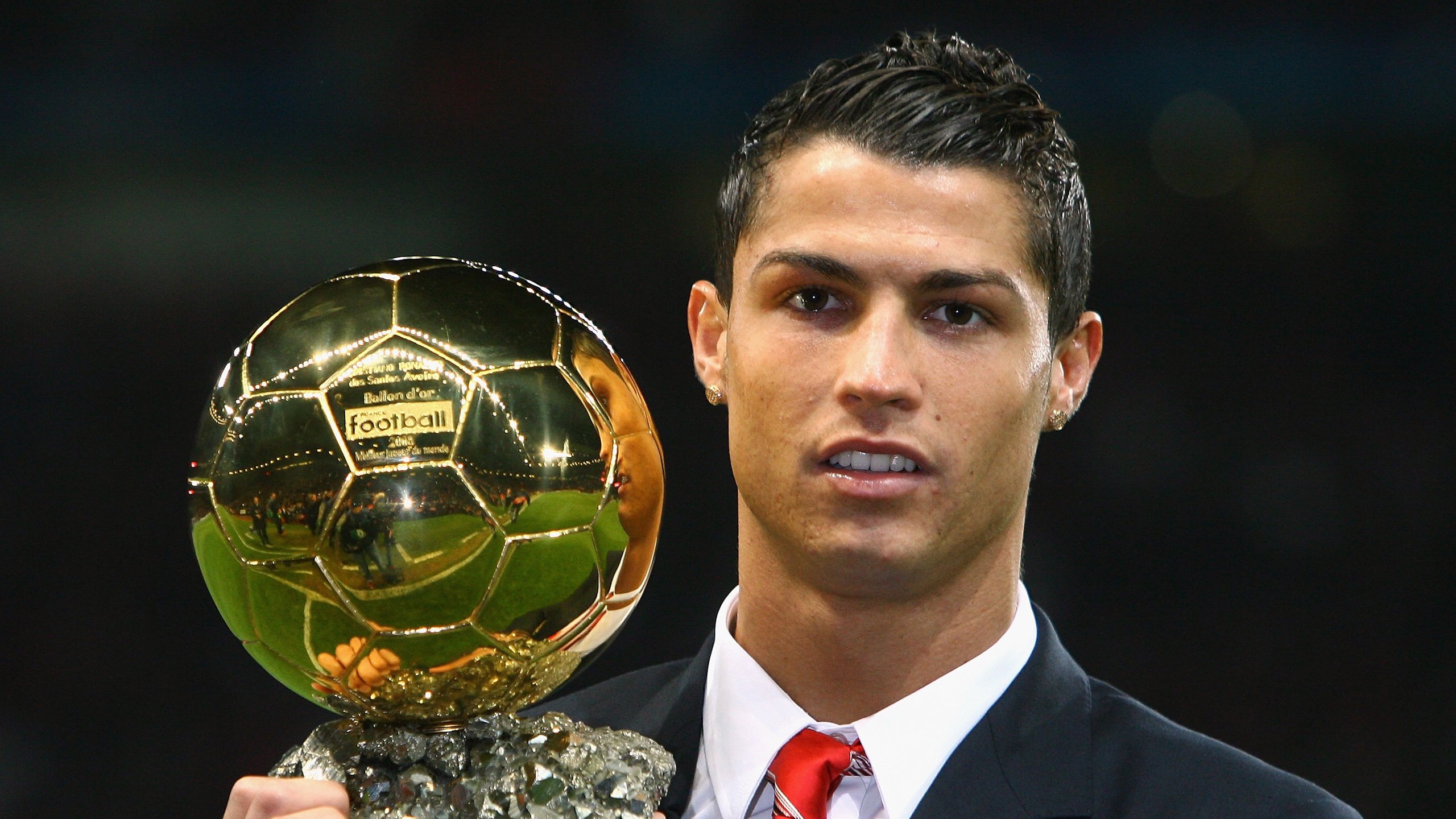 年度焦点之战，瑞士轻取利物浦，战术革命颠覆传统豪门