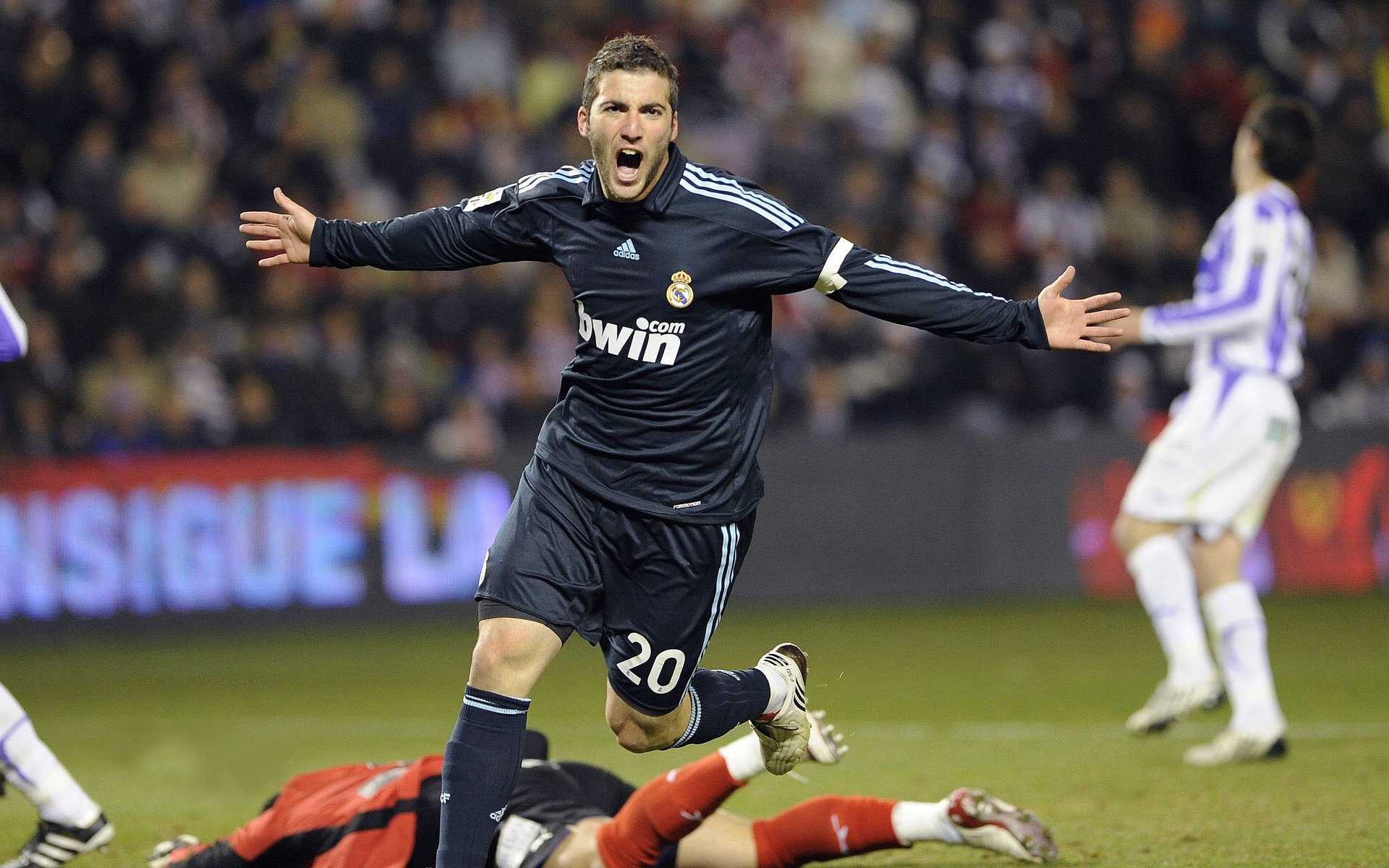 巴雷拉统治全场，尼斯对阵阿根廷友谊赛中的唯一性瞬间