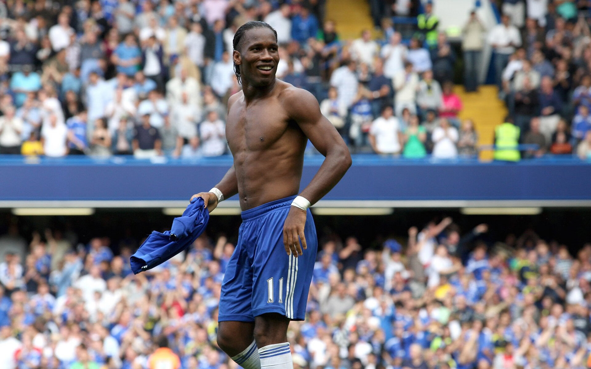 开云APP-孔德一剑封喉，多特蒙德绝境重生—钢铁意志击碎那不勒斯神话